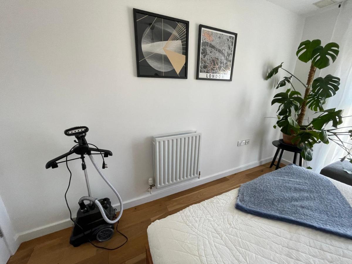 Peloton Organic Health Apartment In Angel, Old Street, Islington London Eksteriør billede