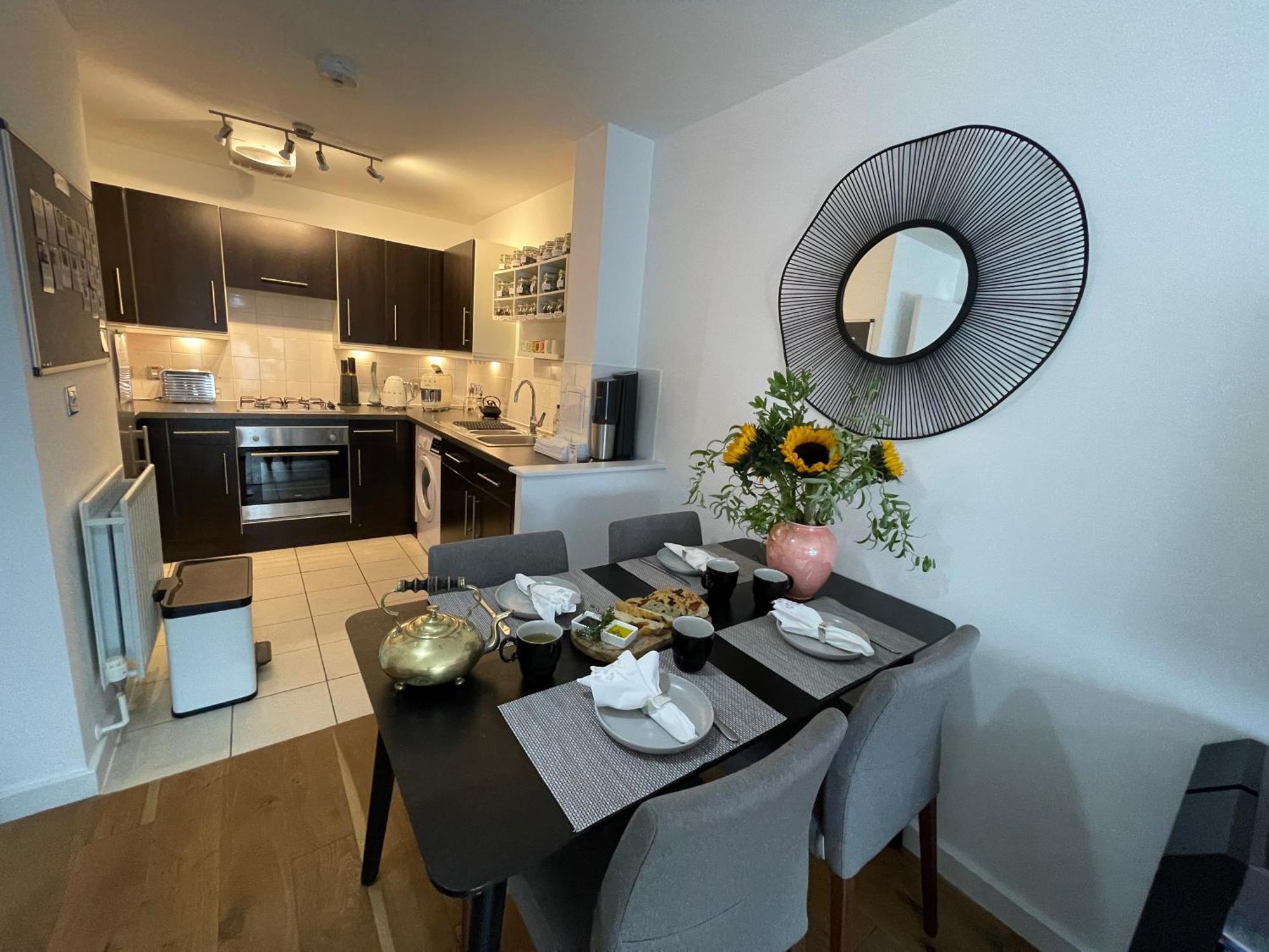 Peloton Organic Health Apartment In Angel, Old Street, Islington London Eksteriør billede
